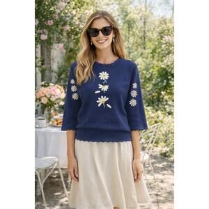 Quacker Factory Blue Pullover sweater M embroidered Daisies Springtime whimsical